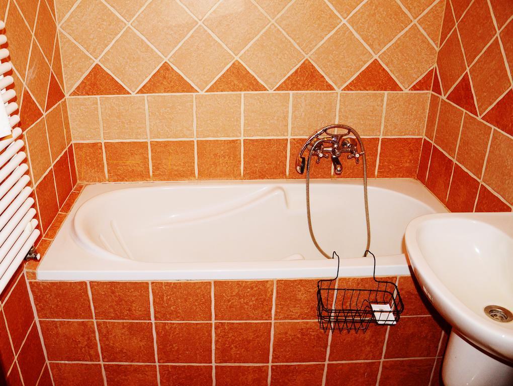 Ezuestfenyo Hotel Telkibánya Екстериор снимка