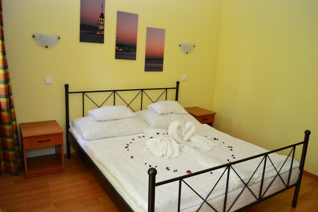 Ezuestfenyo Hotel Telkibánya Екстериор снимка