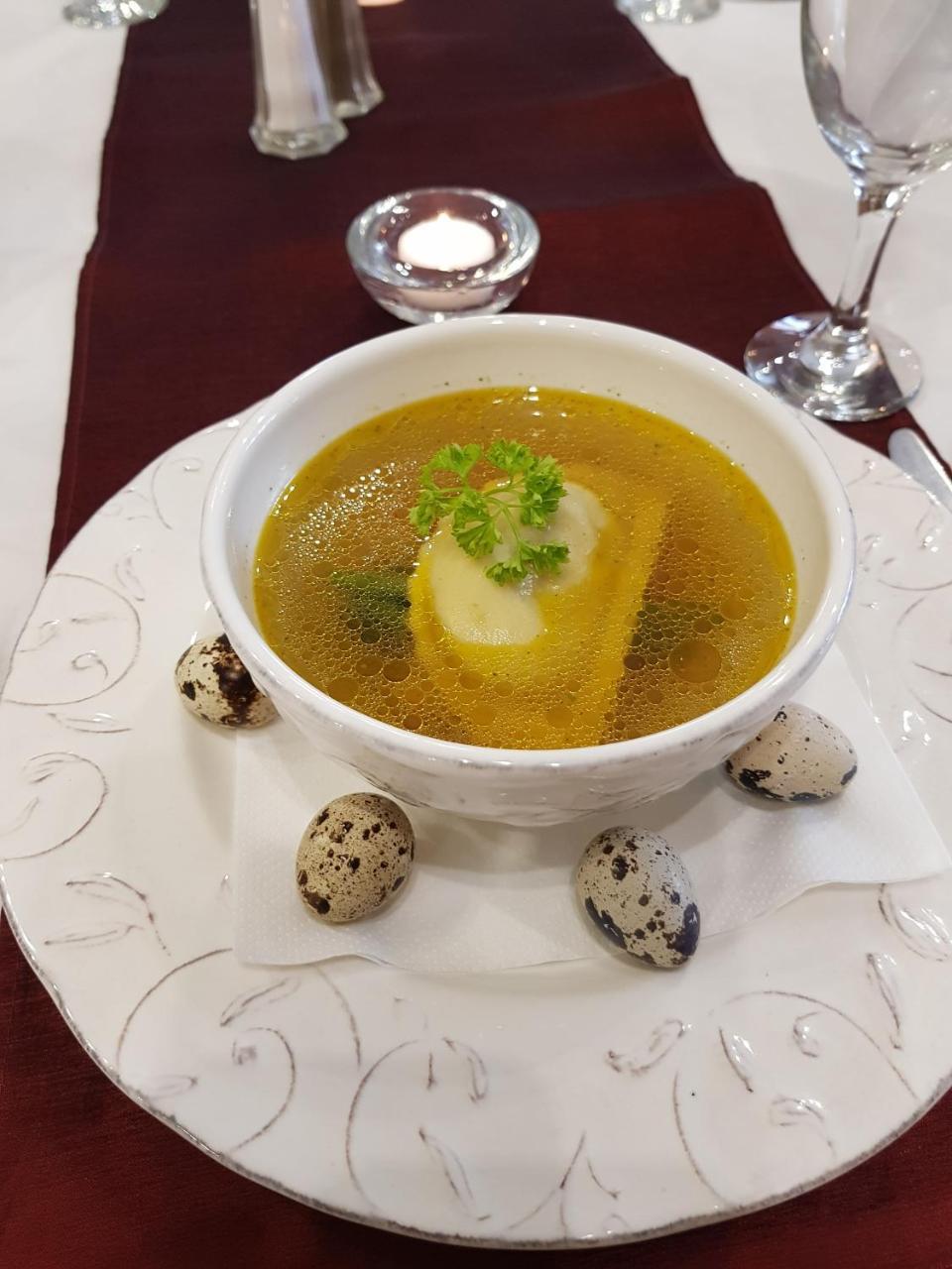 Ezuestfenyo Hotel Telkibánya Екстериор снимка