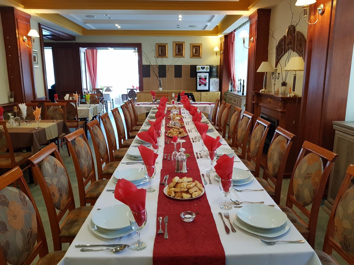Ezuestfenyo Hotel Telkibánya Екстериор снимка
