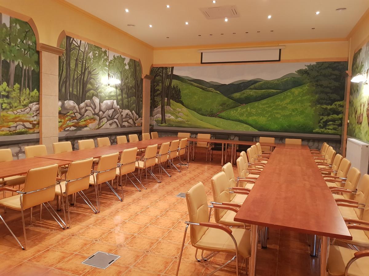 Ezuestfenyo Hotel Telkibánya Екстериор снимка